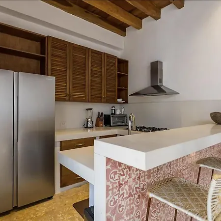 Colonial House With Pool Cartagena