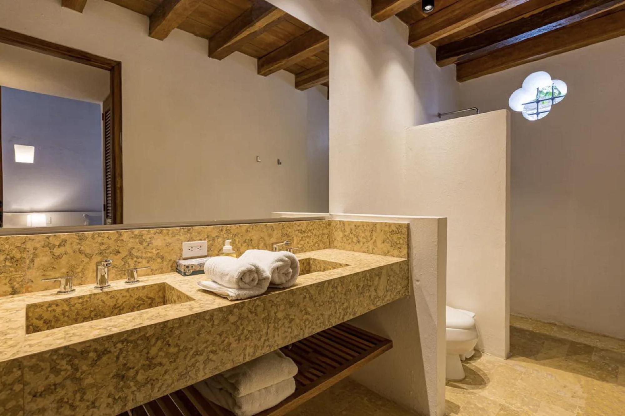 Colonial House With Pool Сasa de vacaciones *