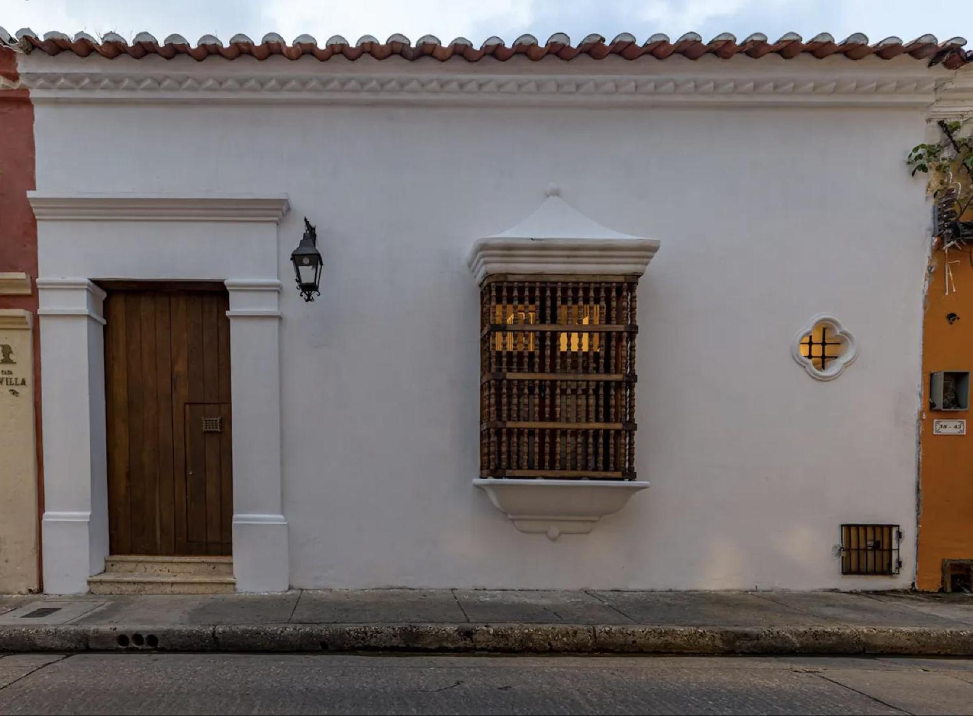 Colonial House With Pool Сasa de vacaciones *